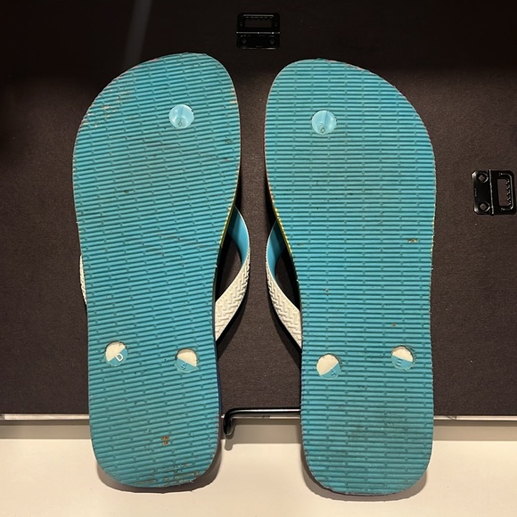 Havianas Top Pride Sole Flip Flops, size 7/8W, 6/7M - Picture 6 of 6